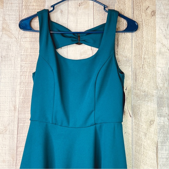 BCX Buckle Back Size 3 Sleeveless Skater Dress w/Back Zipper Closure - Picture 4 of 12